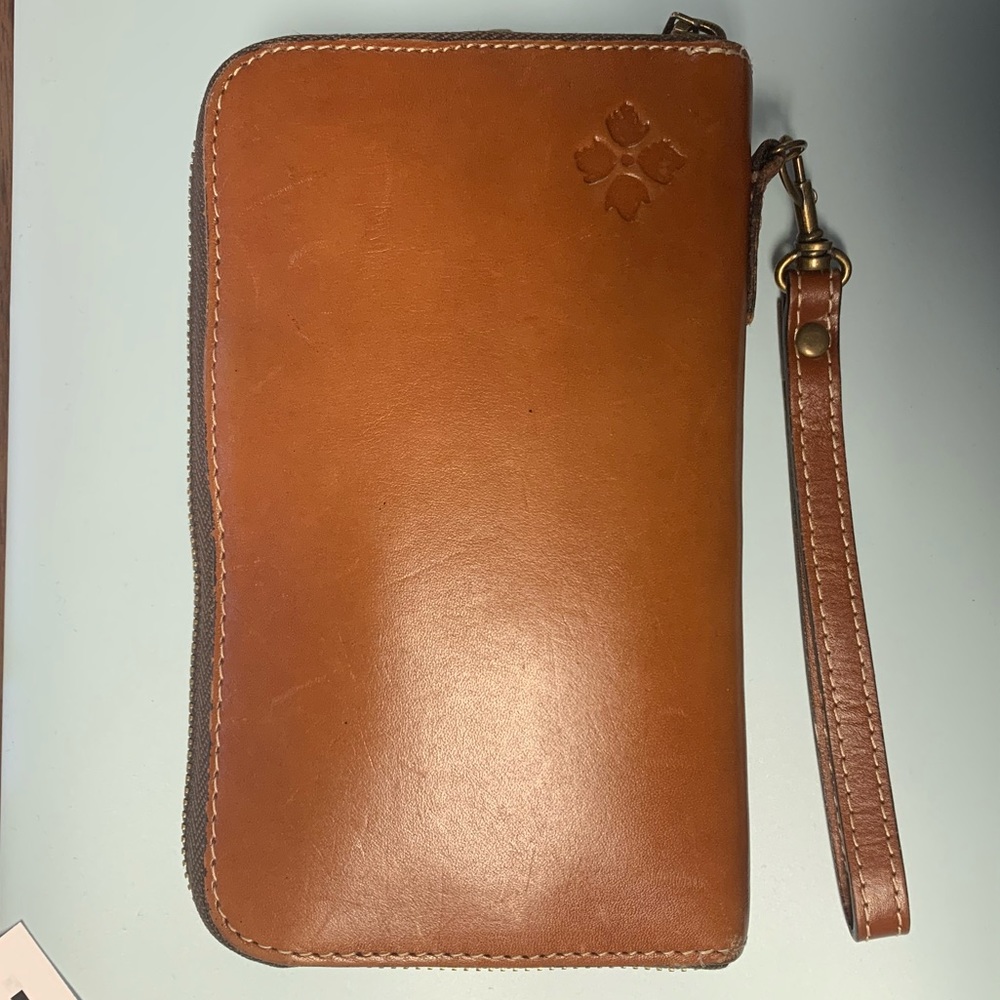 Patricia Nash leather wallet